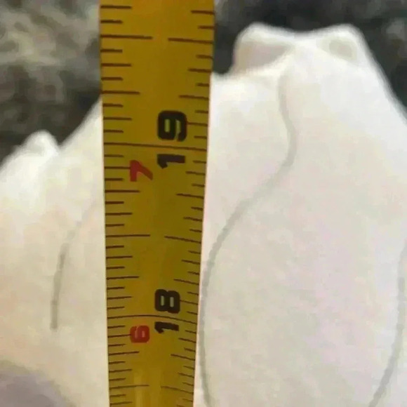 Disney Villains  URSULA 18' - Picture 12 of 13